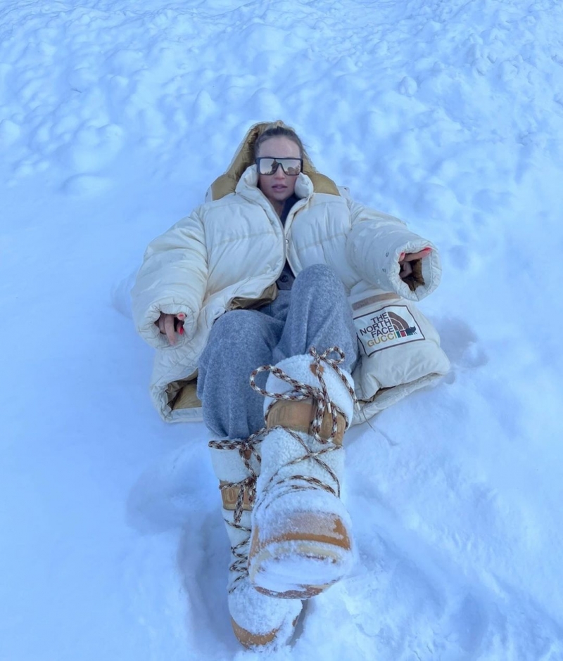 ეს გოგო საზოგადოების გაოცებას ყოველთვის ახერხებს - ანუკი არეშიძის ფოტოსესია თოვლში