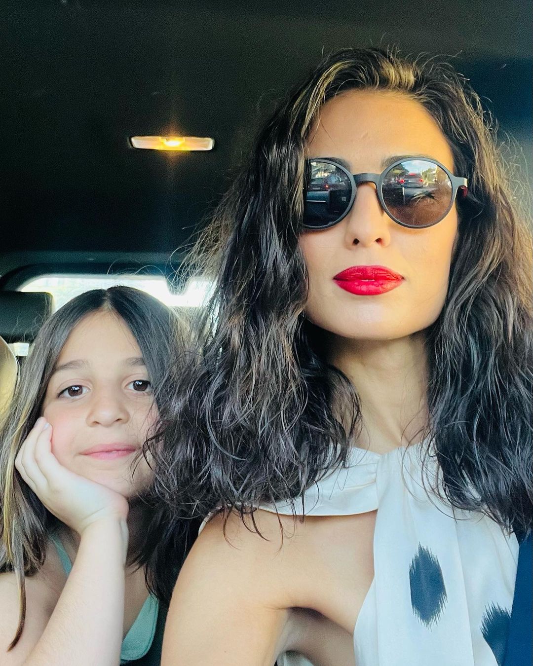 "ისევ მამაჩემის შემოქმედებითი მიდგომა" - გვანცა დარასელიას ოჯახური კადრები