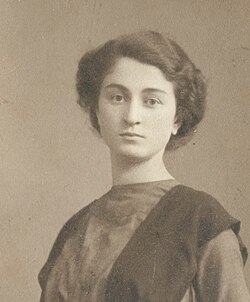 elene-dariani