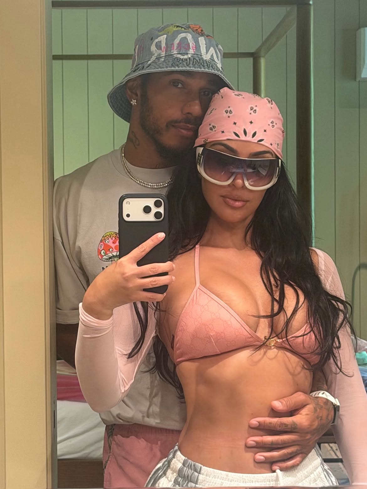 KARDASHIANI